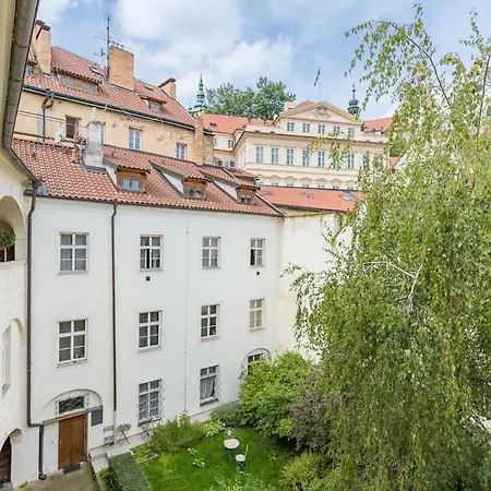 Sweet In Historic Mala Strana Next To Prague! Apartamento *